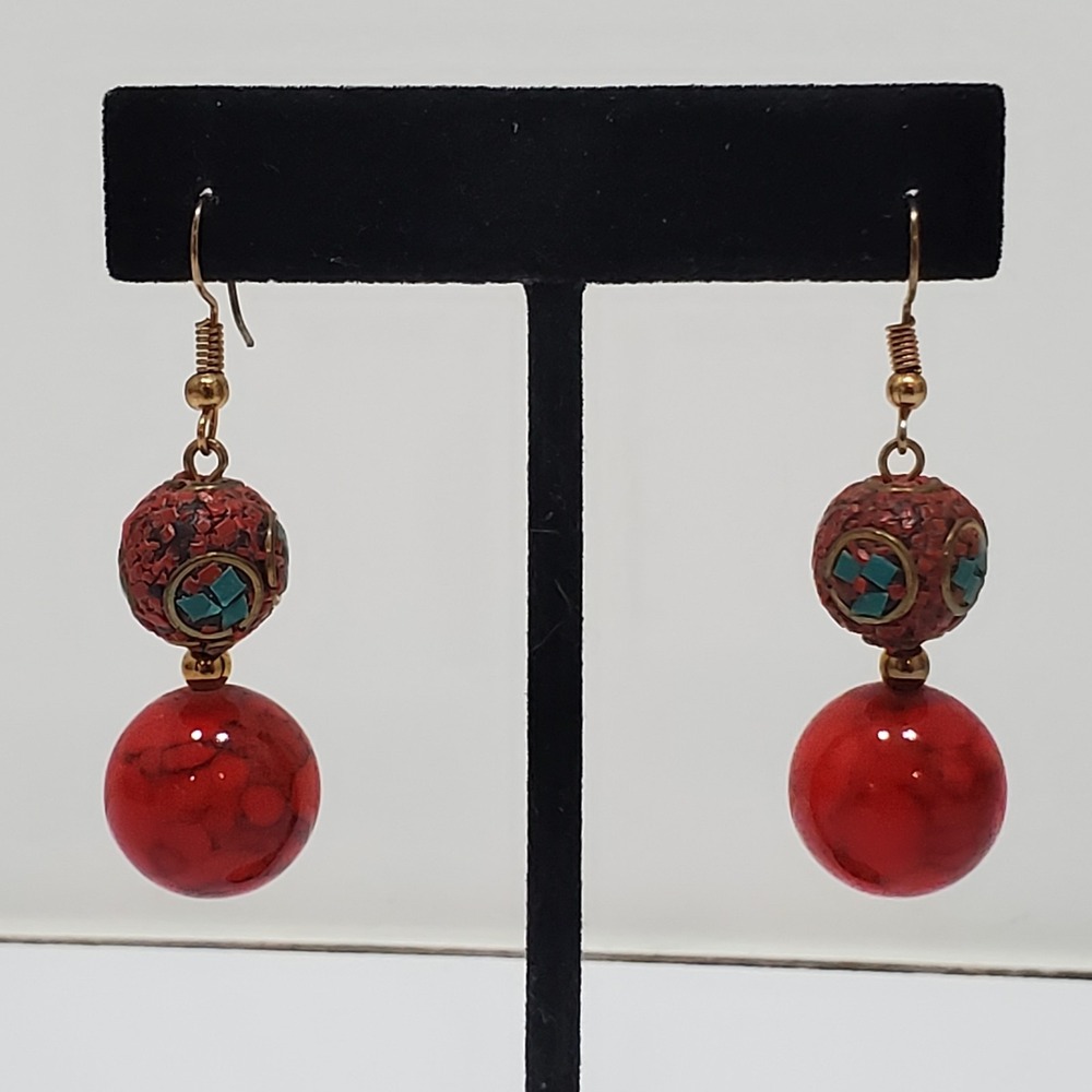 Vintage Red‎ Howlite & Faux Turquoise Drop Earrings Brass Tone Statement Hook